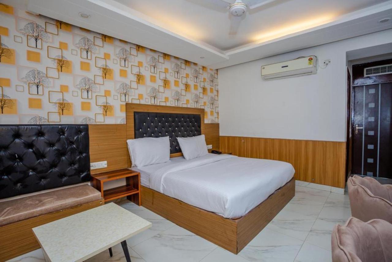 Hotel Doon Dehradun Eksteriør billede